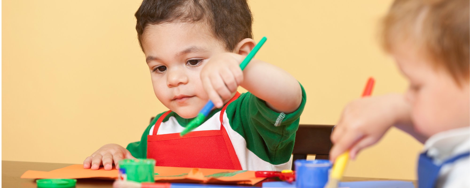 children painting